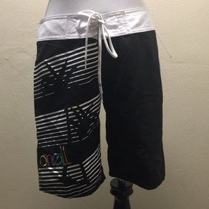 O’Neill board shorts, Size 3